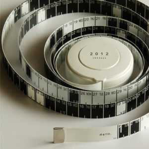 Dezeen » Blog Archive » Measure calendar by Hiroyuki Miyake Measure calendar by Hiroyuki Miyake