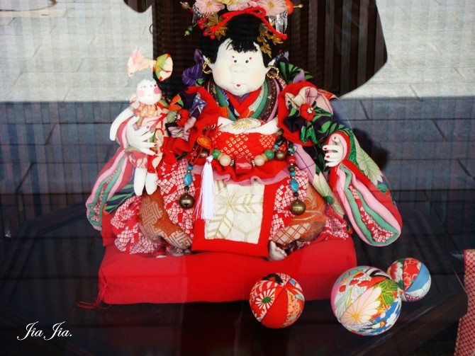 可爱的日式人偶