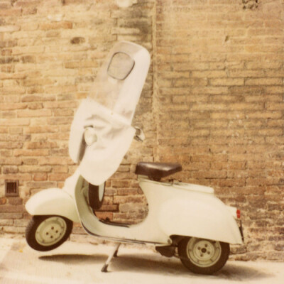 我想要辆Vespa..... 我想要辆Vespa.....