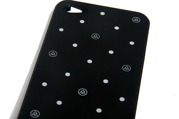 VEIL iphone case- P-Dot内部做工精细，完美贴合手机又不会刮伤机身<a class='shortlnk' href='/s/03ecbdbfdd9fa6627' target='_blank' title='http://www.kidulty.com/street/id/626'>http://duitang.com/s/03ecbdbfdd9fa6627</a>