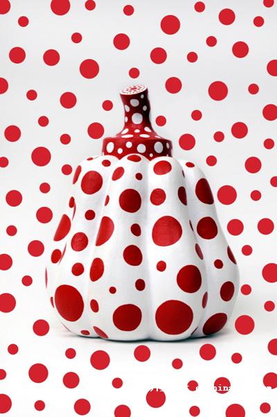 日本怪婆婆草间弥生的作品