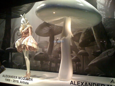 McQueen 橱窗