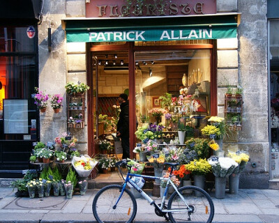 开自己喜欢的店 卖自己喜欢的东西 ..