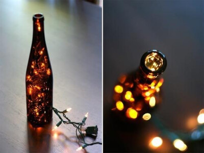 {。桃颜}手工--瓶子靠近底部的位置钻孔，然后在瓶子里装上小彩灯，一个美妙的小夜灯就完成了！可以用不同颜色的瓶子玻璃器皿！