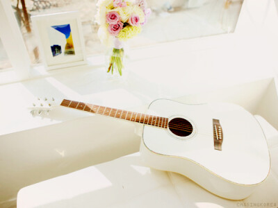 白色吉他