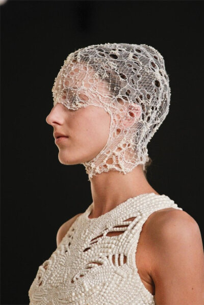 Alexander McQueen S/S 2012 Paris