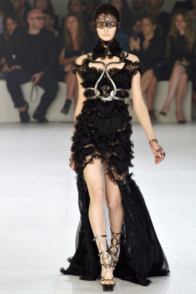 Alexander McQueen S/S 2012 Paris