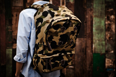 旧迷彩新剪裁，A BATHING APE 1ST CAMO Mountain Backpack ~