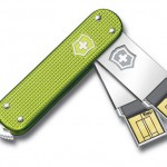 Niko Economids的”读-未读”分置书架 – 拍案设计 Swiss-Army-Slim-USB-Flash-Drives