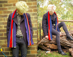 Charlieeeeeee Vandenberg // LOOKBOOK.nu Topman Coat, Na Sheffield Uni Scarf, Topshop Jeans