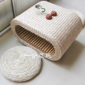 有条件的话一定要买一个放阳台