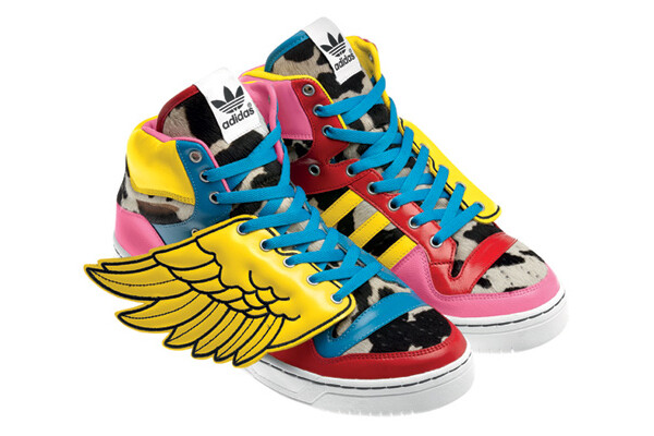 绚丽色彩与豹纹质感的碰撞，adidas by Jeremy Scott x 2NE1 JS Wings