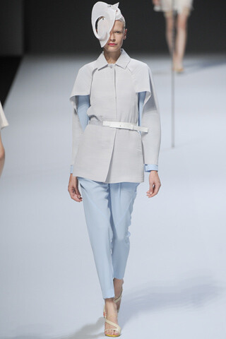 Issey Miyake 2012 S/S RTW 优雅蓝