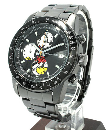 JAM HOME MADE对Mickey这位卡通明星实在是偏爱有佳，在品牌诞生10周年之际与其推出了多款联名，此款Mickey Watch TYPE1更是找来钟表大牌CITIZEN打造手表机芯，精致的做工让人放心。迪士尼的招牌人物米奇老鼠隐藏在3-…