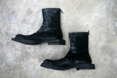 KIROIC Boot鞋身搭载horsehair制成http://www.kidulty.com/street/id/765