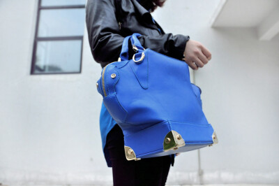 宝蓝色手提包包