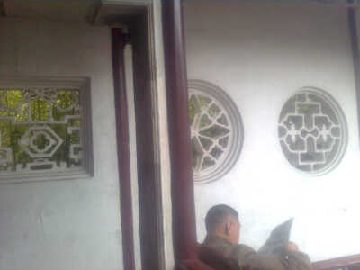 沧浪亭的窗花很多样