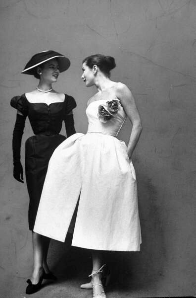 1951。又见经典款TAT。黑白配的精致女人。