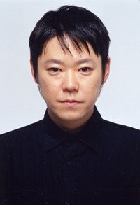 阿部隆史 演技实力派 长相也很妖娆，记得似乎是有演过女形，背景很深