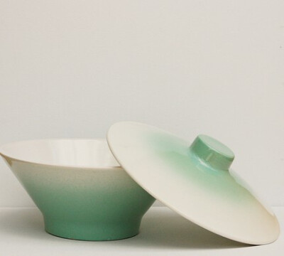 渐变绿釉瓷碗，禅意