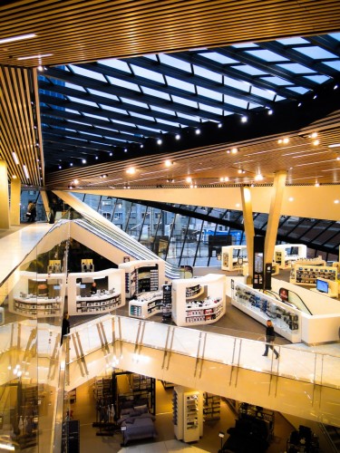 Myer Department Store / Peddle Thorp ArchitectsBy Megan Jett — Filed under: Interiors ,Retail ,Selected , Australia, Melbourne, Peddle Thorp Architects