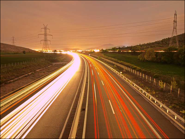 流光溢彩的道路。