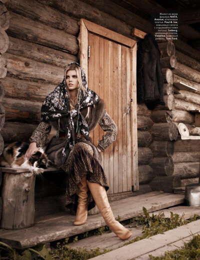 Maryna Linchuk by Mariano Vivanco for Vogue Russia