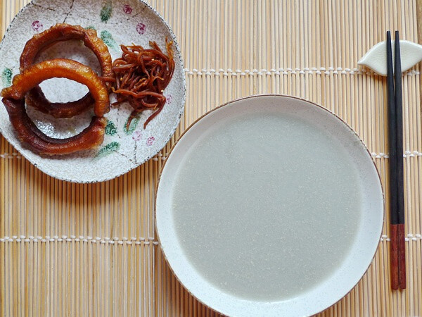 豆汁+焦圈+酱疙瘩