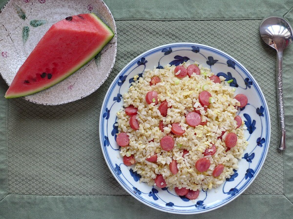 香肠炒饭+西瓜