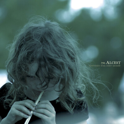 Alcest - 《Souvenirs D'un Autre Monde》试听地址：http://www.xiami.com/album/169284