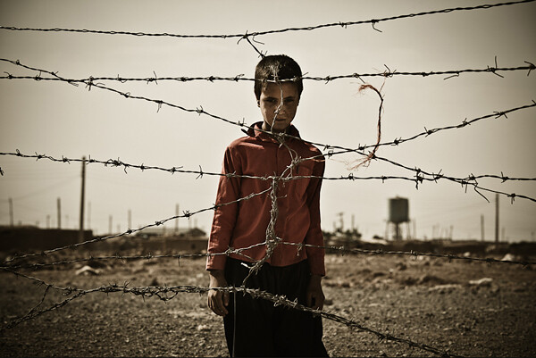 这是一个来自阿富汗的小男孩.