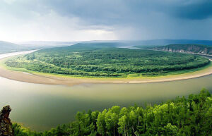   好美。也许它不艺术不高雅，但是它干净它原始它寂静。在这样的地方终老，多么美的事。
