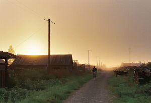 村庄。这样的角落，也许已经被世界遗忘。可是它依然倔强地存在着。