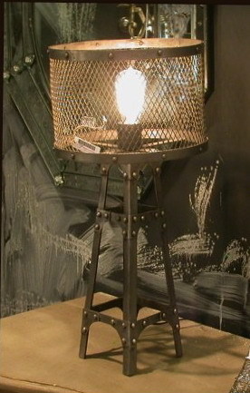 Chehoma Industrial raw metal table lamp 台灯