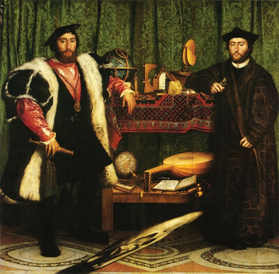 小荷尔拜因，大使们，1533年。左边的是担任过大使的波利西勋爵，右边是他的朋友拉沃的主教乔治.德塞费，是一位著名的学者和音乐爱好者，也是当时同情路德派教义的极少数法国主教之一，小荷尔拜因以画中打开的赞美诗…