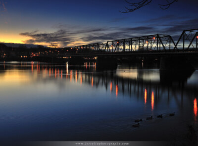 Limbertville Bridge。