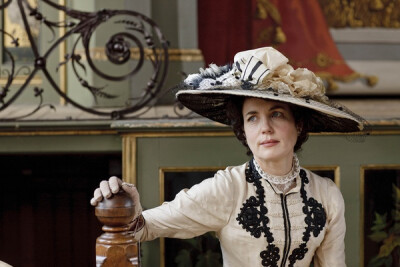 Elizabeth McGovern