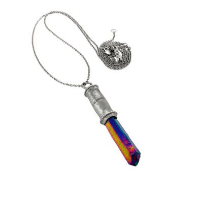 TOWARDS THE NIGHT dagger necklace