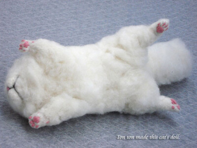 日本羊毛毡作品 - 睡死了的猫(笑)