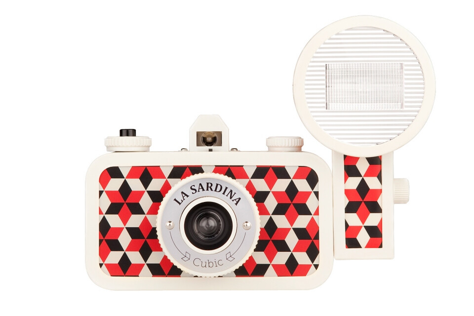 La Sardina Camera & Flash - Cubic HK$ 988.00 最近比較想下手的一款