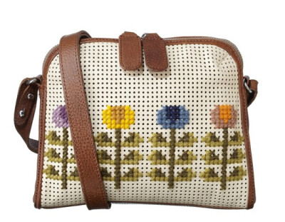 By OrlaKiely-Cross stitch iris bag 十字绣风格，花卉图案，单肩斜背女包。