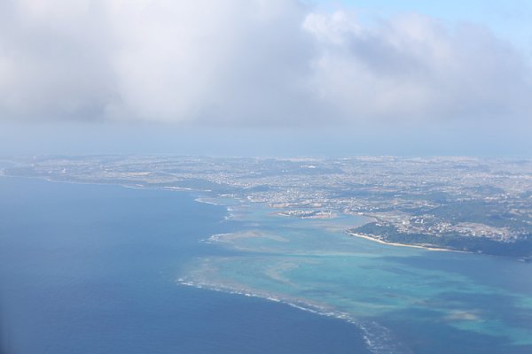 冲绳全景。真美。夏天是旅游佳季。