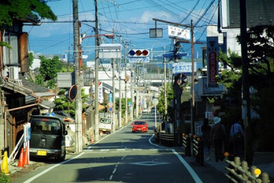 坂本街道。很有味道。