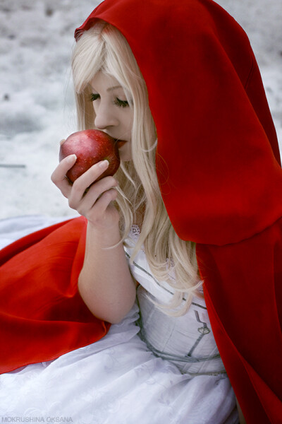 小红帽cos之Apple by ~GarnetTilAlexandros