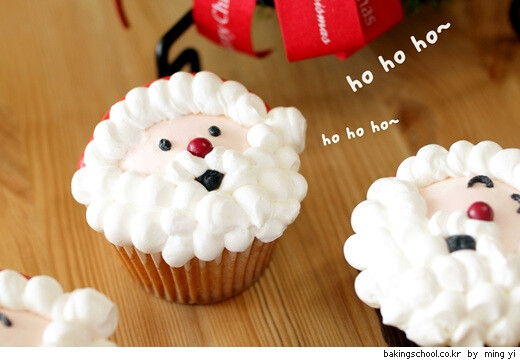 Santa Claus cupcakes