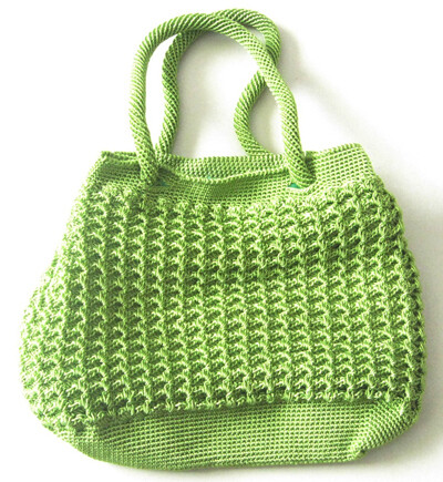 绿色的手工编织包