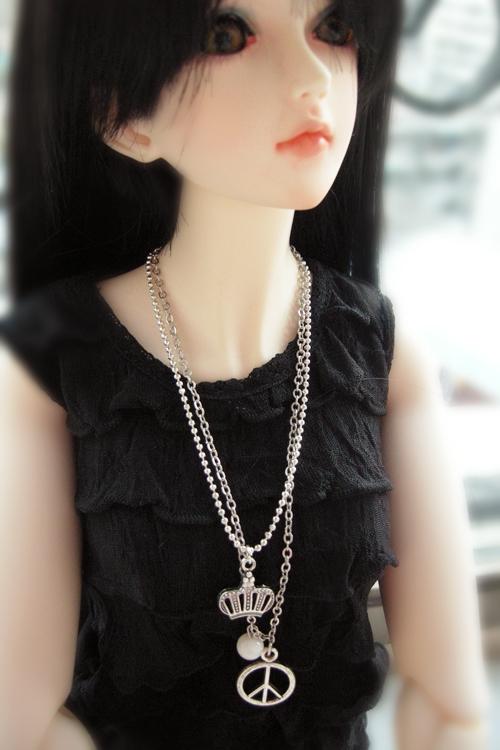 BJD1/3娃用 仿藏银 和平皇冠双层项链 http://item.taobao.com/item.htm?spm=11043m9w.3-7LJvc.h-3yCEKp&id=14659700913&