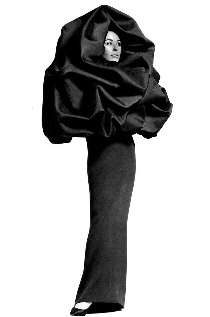 BalenciagaModel is wearing a Creation Haute Couture of Balenciaga,in 1967.