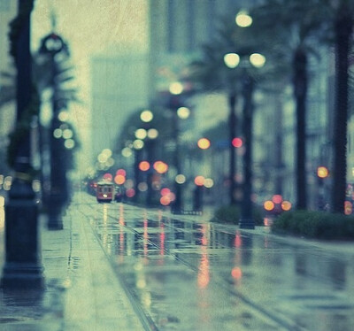 街道，雨天