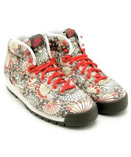 NIKE WMNS AIR APPROACH MID QS